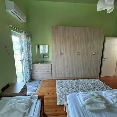 Private Hillside Near Teg Full Privacy Τίρανα