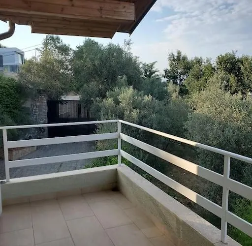 别墅 Private Hillside Near Teg Full Privacy 地拉那